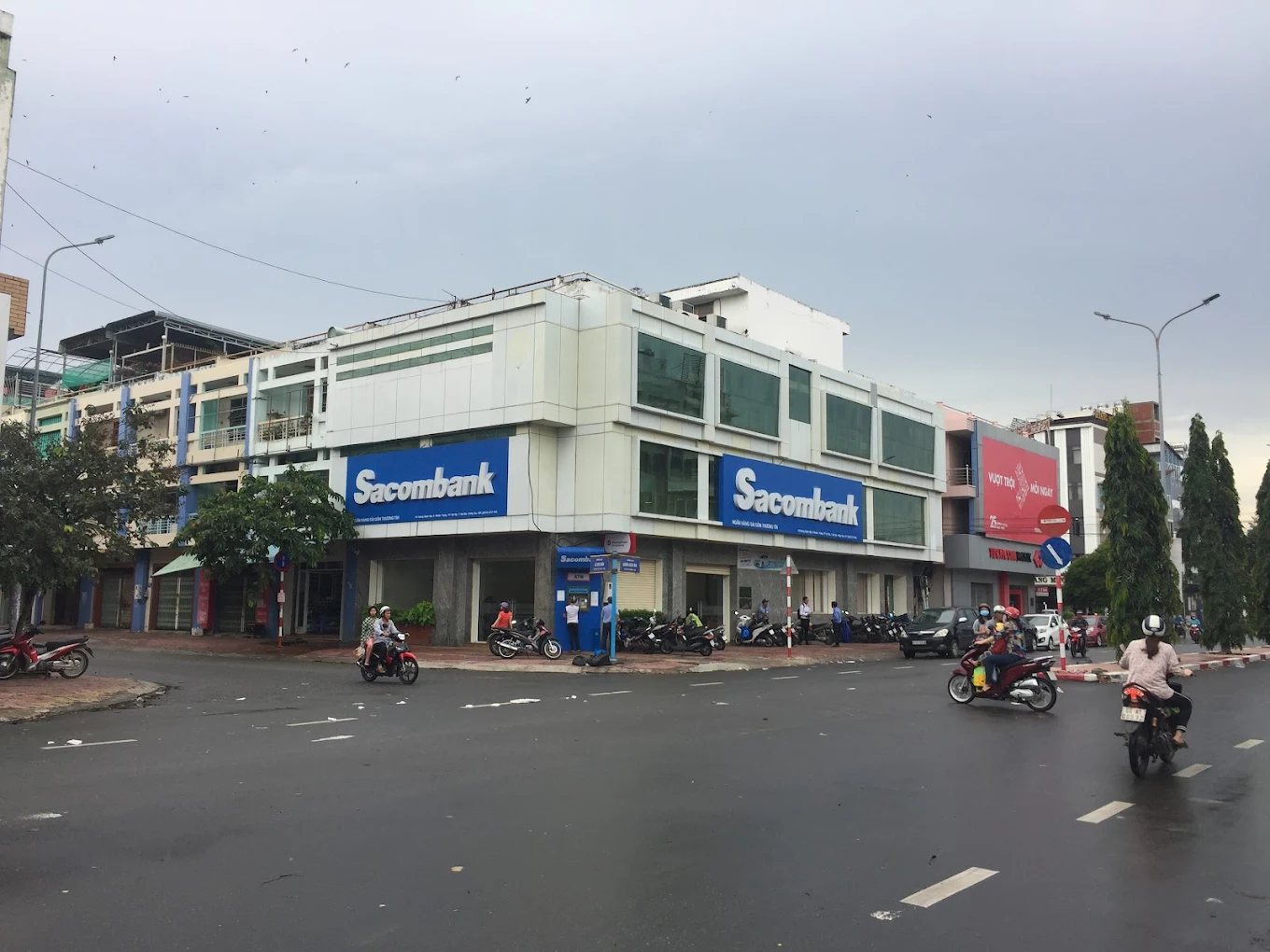 Ảnh Ngân hàng Sài Gòn Công Thương Sacombank Chi nhánh Bà Rịa 1